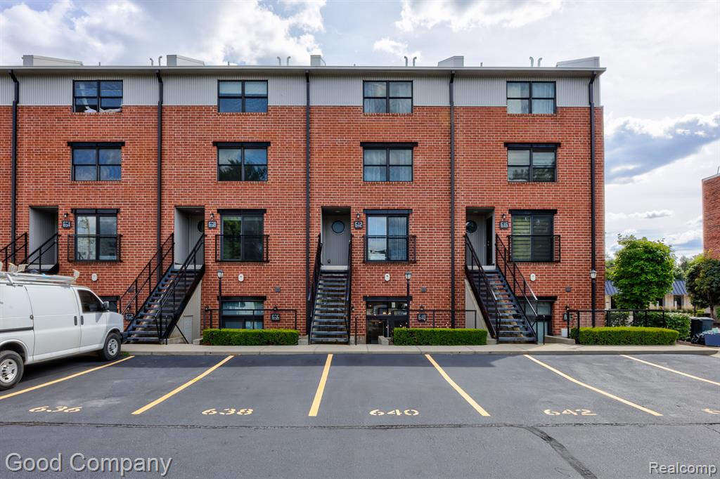 640 W 11 Mile Road, Royal Oak, MI 48067 — Photo 38