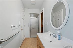 32229 Cambridge Drive, Warren, MI 48093 — Photo 19