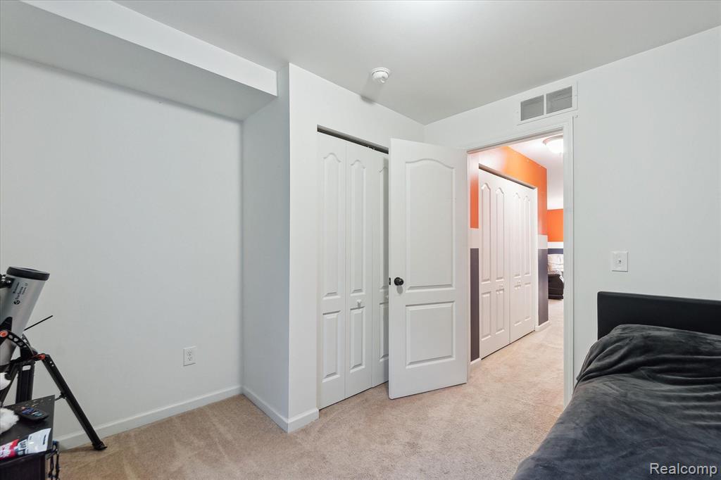 658 GLENLIVET Street, Howell, MI 48843 — Photo 27