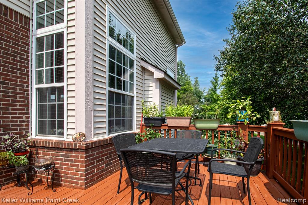 16550 Mulberry Way, Northville, MI 48168 — Photo 38