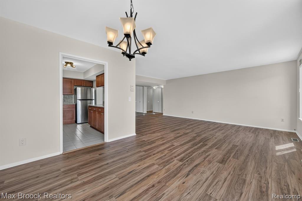 600 W BROWN Street, Birmingham, MI 48009 — Photo 11