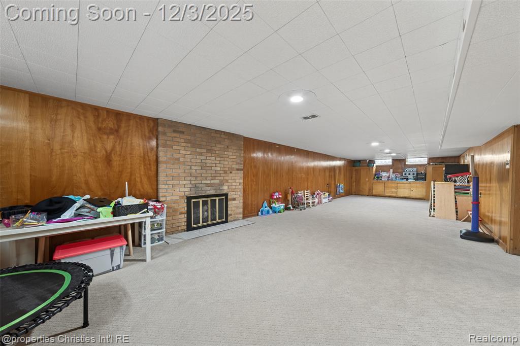16927 Beverly Road, Beverly Hills, MI 48025 — Photo 27