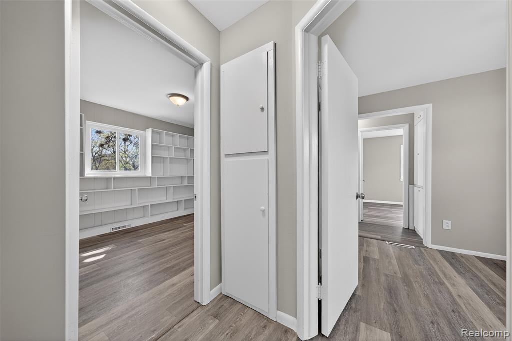 5357 Sashabaw Road, Clarkston, MI — Photo 11