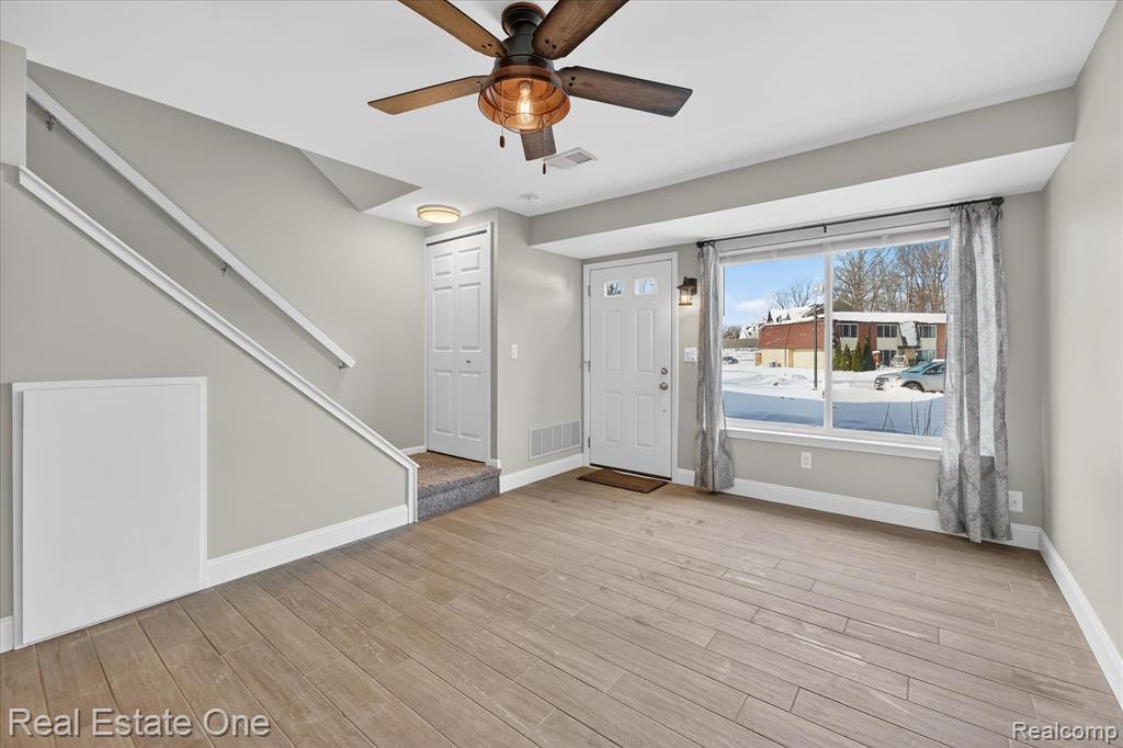 874 N Main Street, Milford, MI 48381 — Photo 3