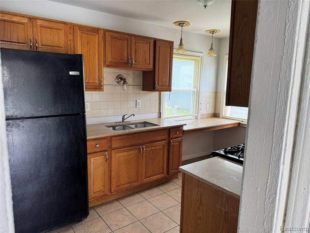 9425 Marlowe, Detroit, MI 48228 — Photo 6