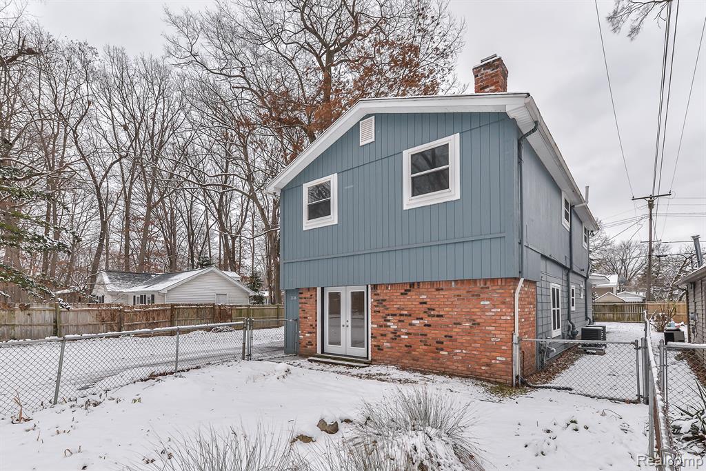 336 BEACHWAY Street, Whitmore Lake, MI 48189 — Photo 50