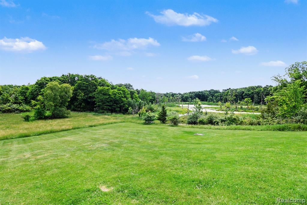 18501 Taylor Lake Road, Holly, MI 48442 — Photo 33