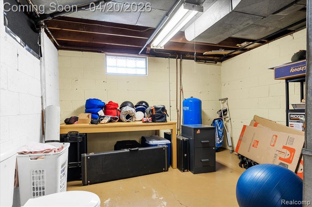 1232 Bel Air Drive, Flint, MI 48507 — Photo 33
