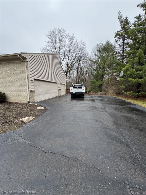 3989 S Shore Drive, Commerce Twp, MI 48382 — Photo 66