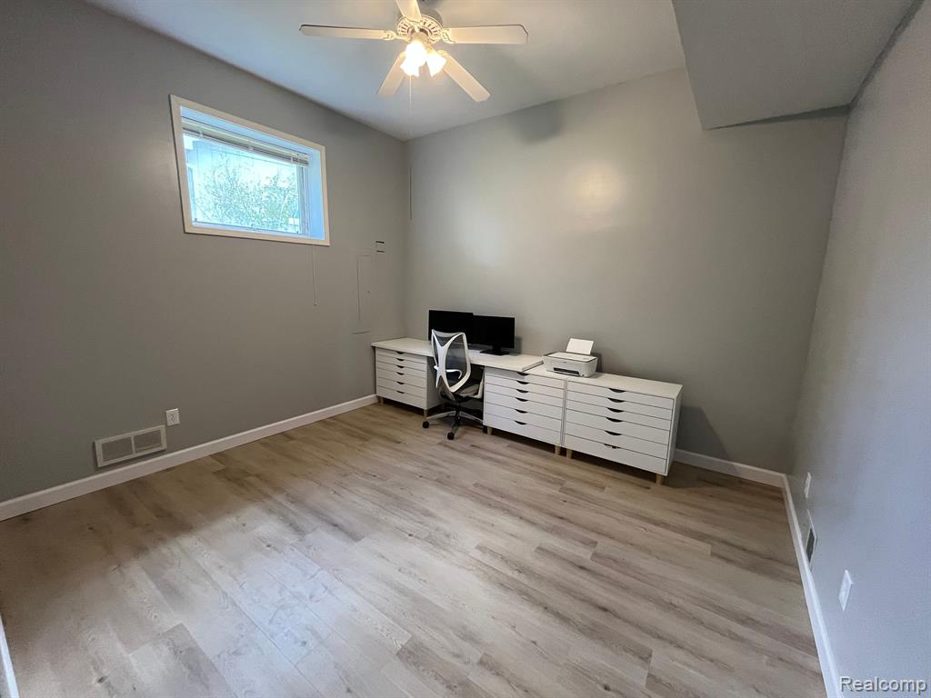 969 BOGIE LAKE Road, White Lake, MI 48383 — Photo 12