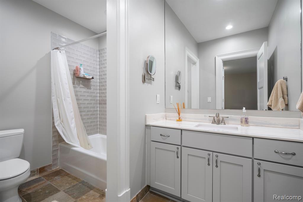 550 SHIRLEY Road, Birmingham, MI 48009 — Photo 50