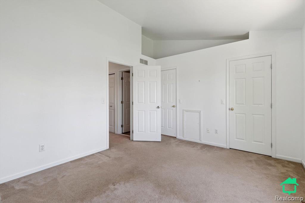 7458 Knollwood Drive, Ypsilanti, MI 48197 — Photo 16