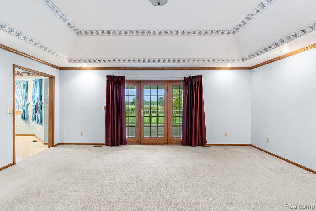 9482 Graytrax Road, Grand Blanc, MI 48439 — Photo 10