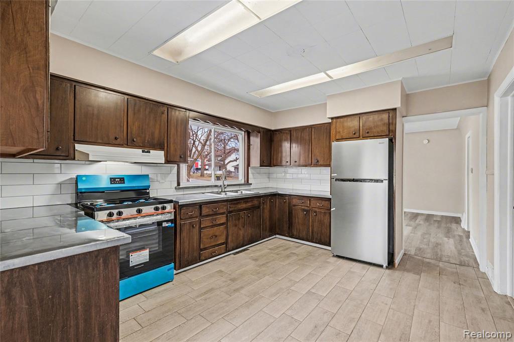 5044 2nd Street, Swartz Creek, MI 48473 — Photo 12