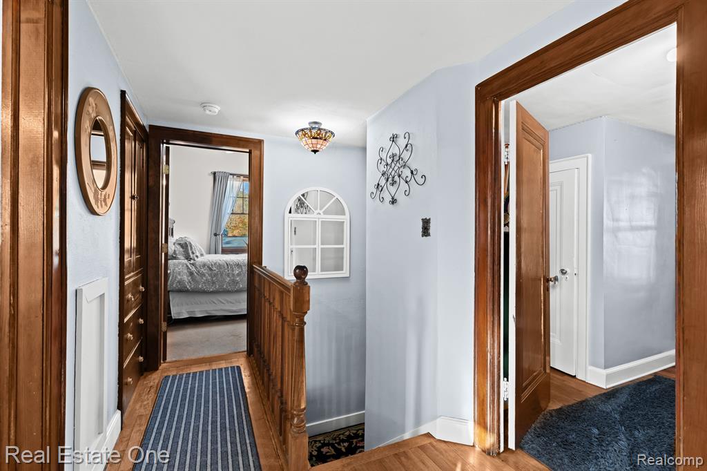 240 MONT EAGLE Street, Milford, MI 48381 — Photo 28