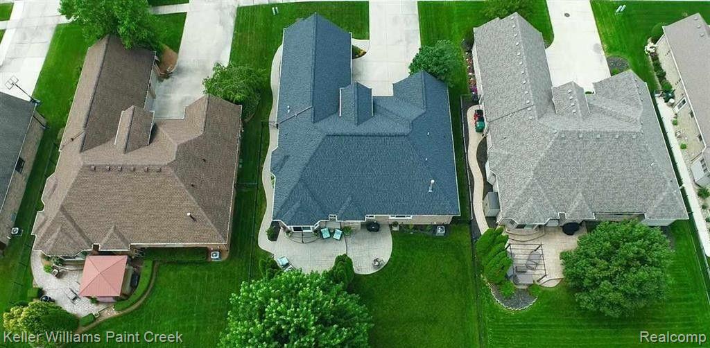 54660 BERRYFIELD Drive, Macomb, MI 48042 — Photo 38