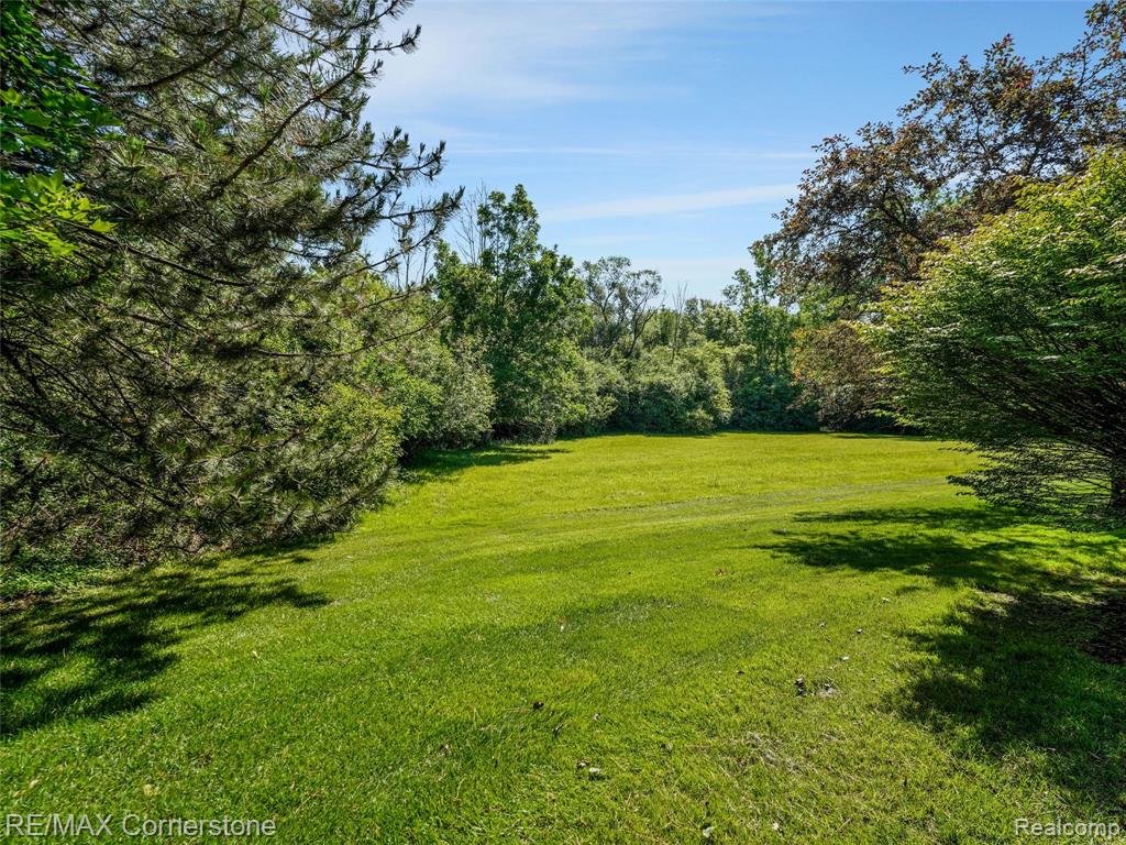 13780 Eaton Drive, Plymouth, MI 48170 — Photo 52