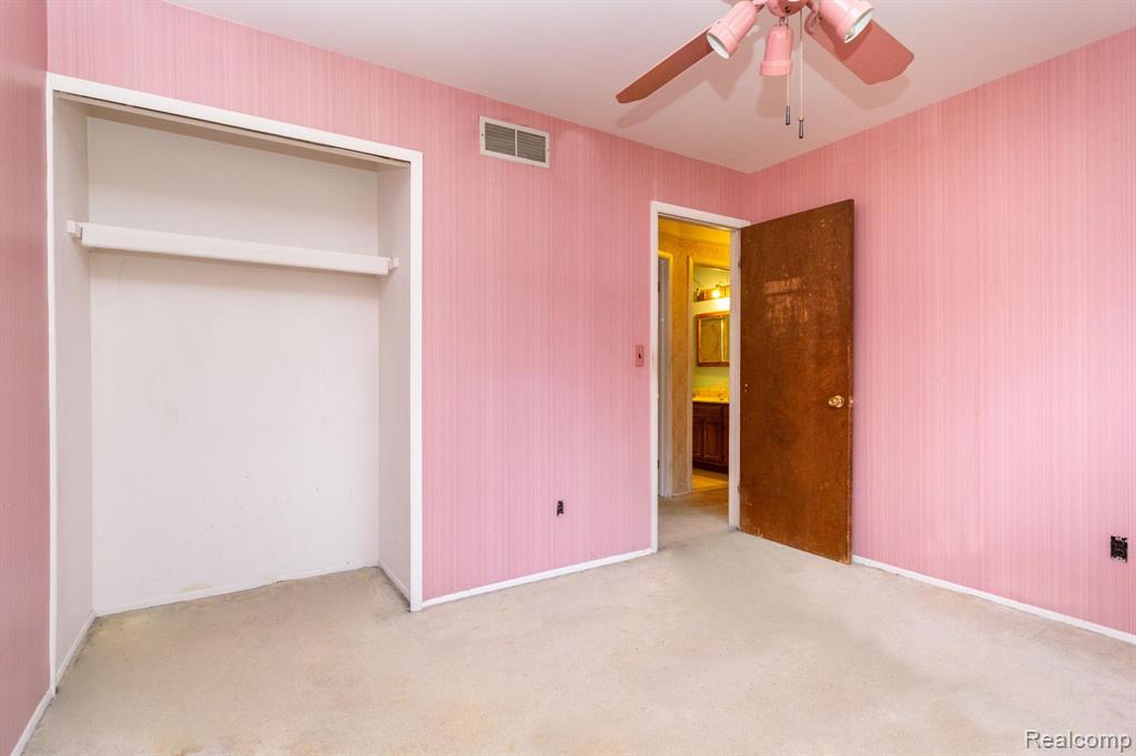 4996 Sanford Drive, Sterling Heights, MI 48310 — Photo 14