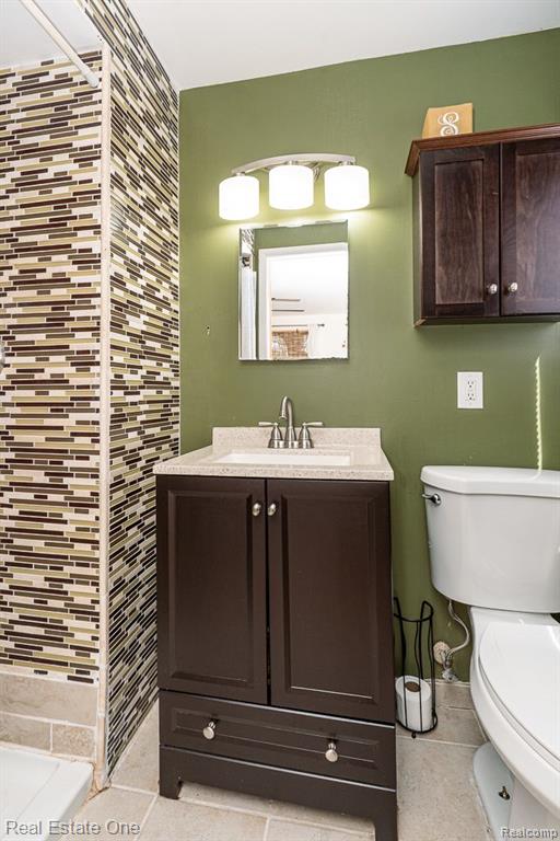 53416 Bellamine Drive, Shelby Twp, MI 48316 — Photo 35