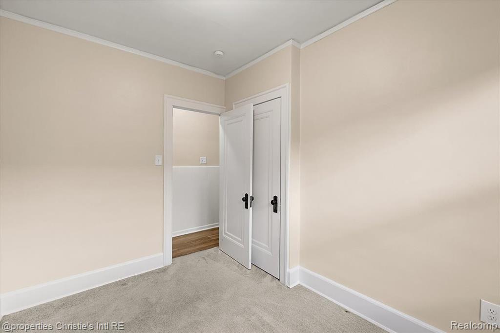 829 Beaconsfield Ave, Grosse Pointe Park, MI 48230 — Photo 22