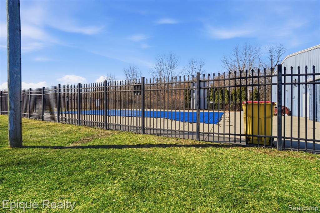 15317 Cartier Drive, Clinton Twp, MI 48038 — Photo 25
