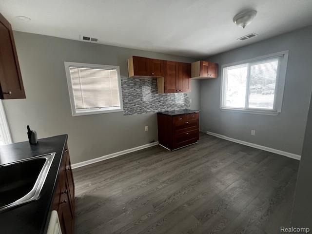 5626 Merrick Street, Dearborn Heights, MI 48125 — Photo 10