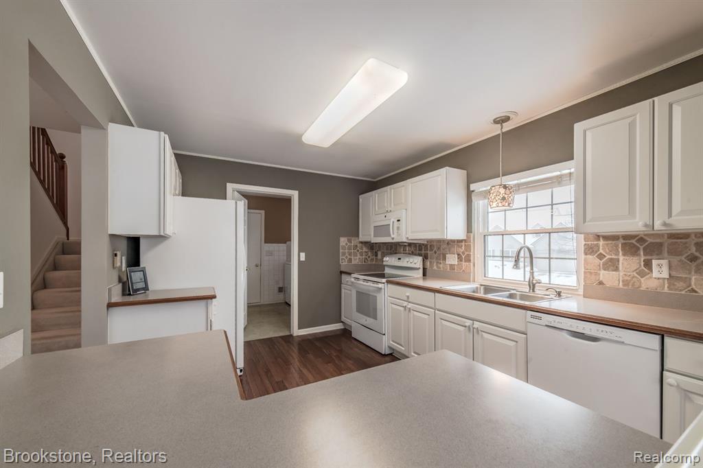 6462 Heron Park Way, Clarkston, MI — Photo 12