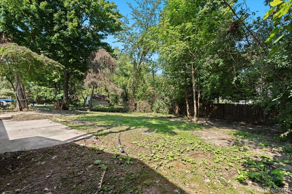 8753 NOTTINGHAM Drive, Ypsilanti, MI 48198 — Photo 24