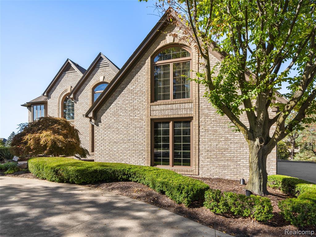 5724 Murfield Drive, Rochester, MI 48306 — Photo 5