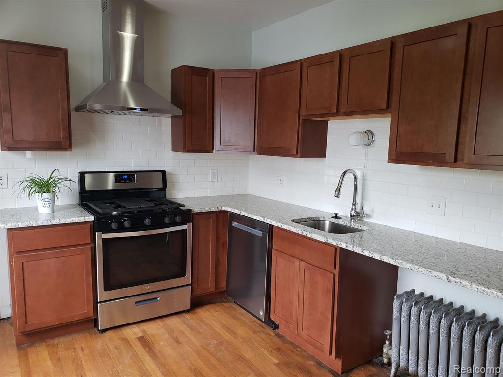 2511 SEYBURN Street, Detroit, MI 48214 — Photo 7