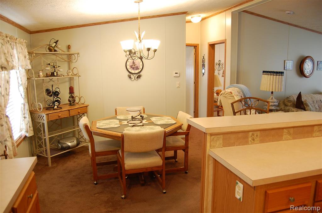 23166 Swallow, New Boston, MI 48164 — Photo 7