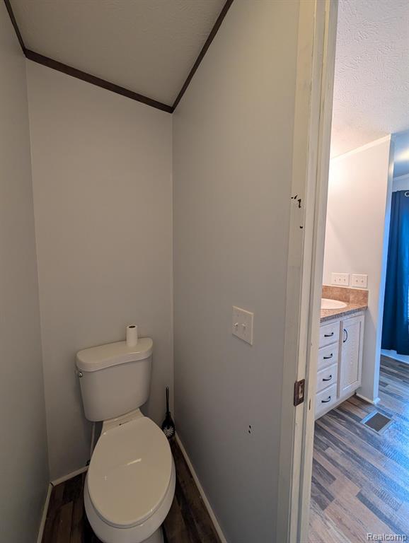 11045 Woodland Ridge Court, South Lyon, MI 48178 — Photo 20