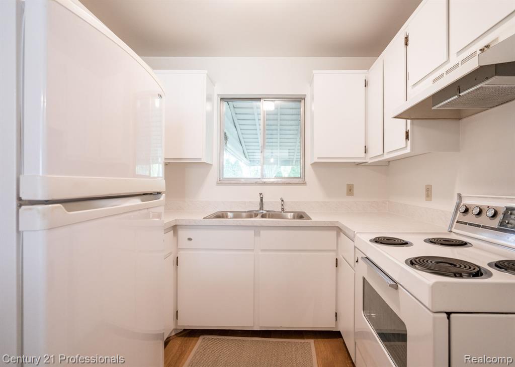 5959 ALAN, 56, Brighton, MI 48116 — Photo 9