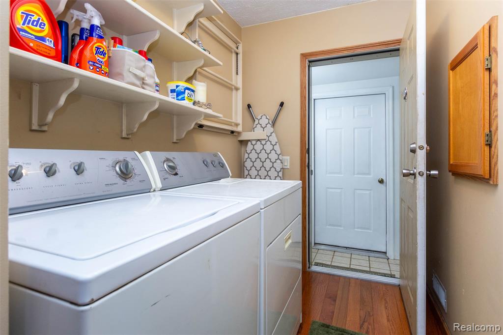 6137 East Street, North Branch, MI 48461 — Photo 35