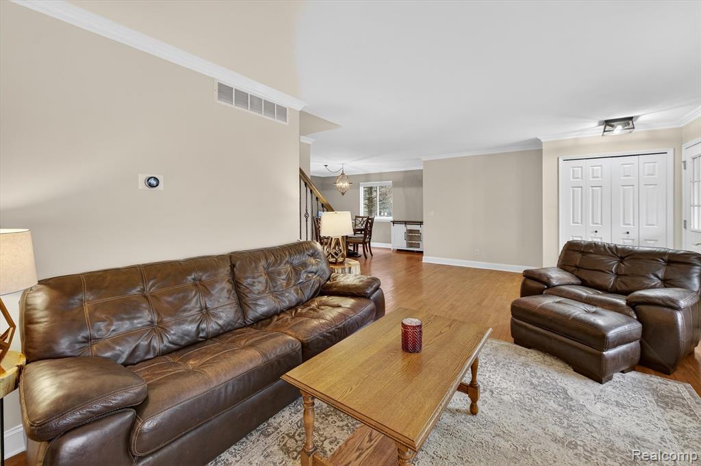 2454 Calvin Court, Pinckney, MI 48169 — Photo 7