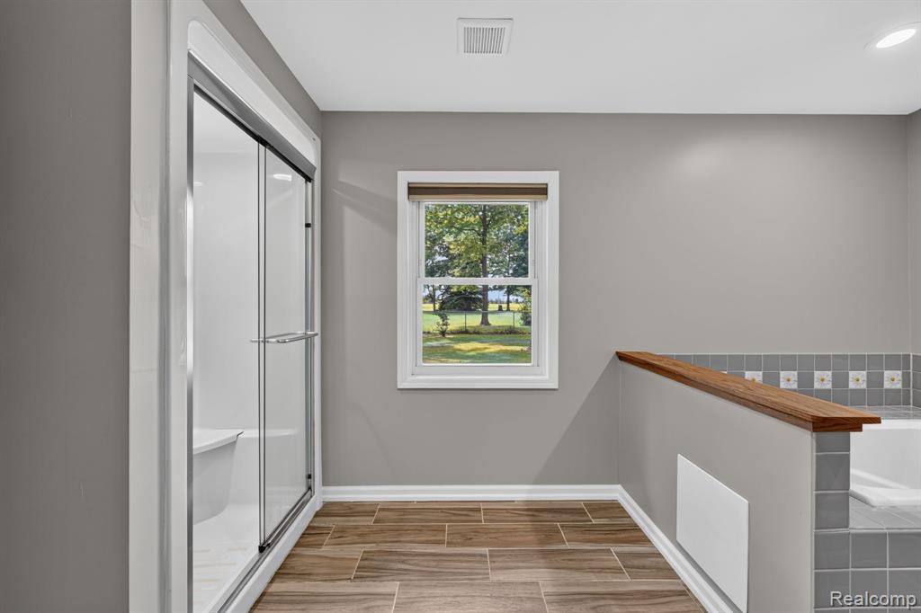 4877 Orchard Lane, Owosso, MI 48867 — Photo 33