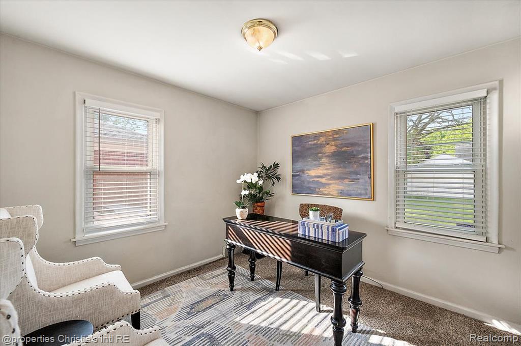 21628 Newcastle Road, Harper Woods, MI 48225 — Photo 11