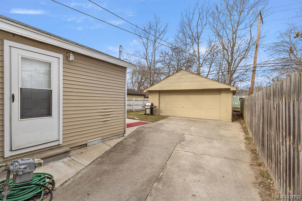 6226 OLDHAM Street, Taylor, MI — Photo 29