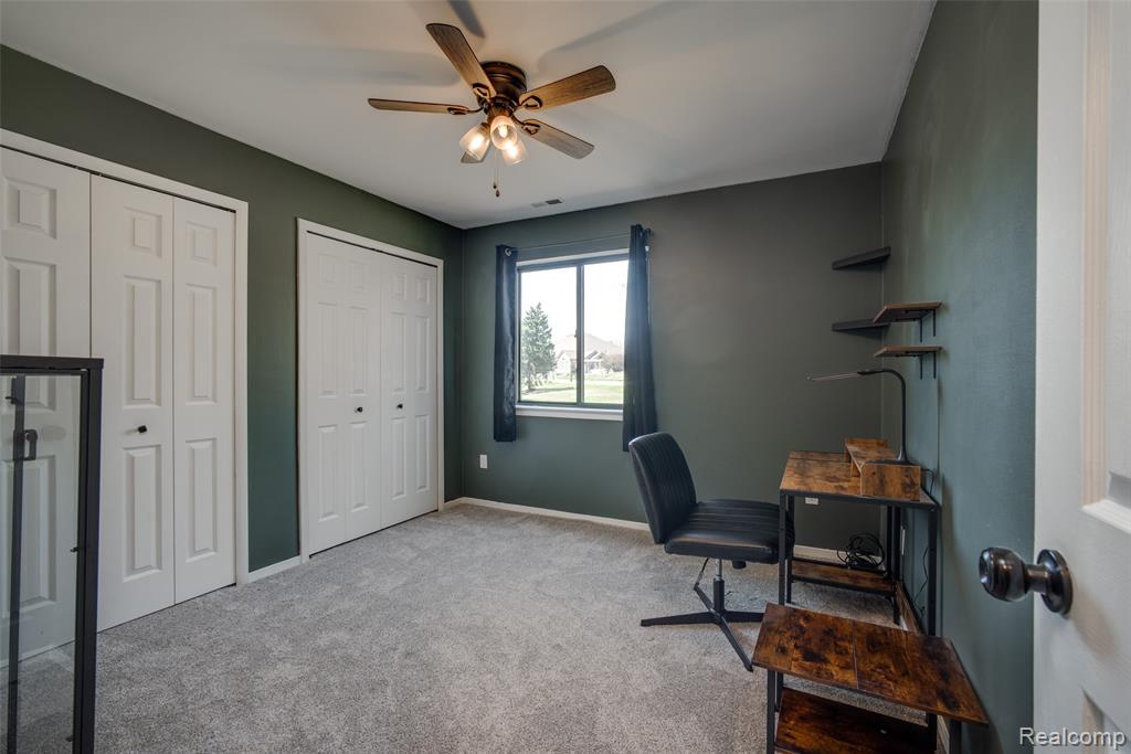16432 Clarkson Drive, 61, Fraser, MI 48026 — Photo 13