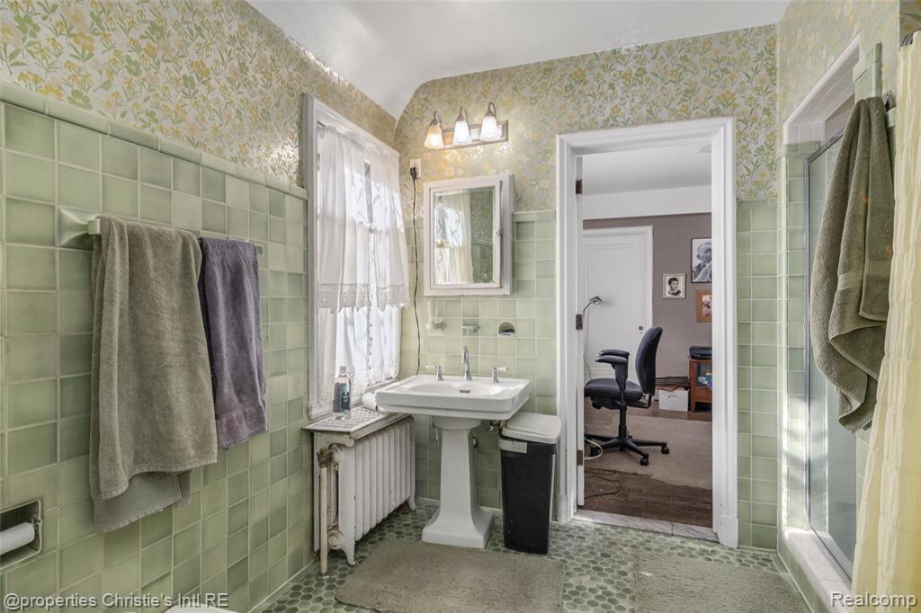 1686 Balmoral Drive, Detroit, MI 48203 — Photo 32