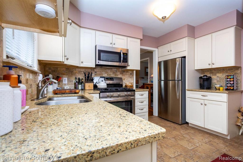3629 Cumberland Road, Berkley, MI 48072 — Photo 14