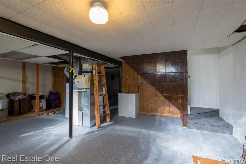 1882 NEWPORTE CT, 242, Royal Oak, MI 48073 — Photo 17