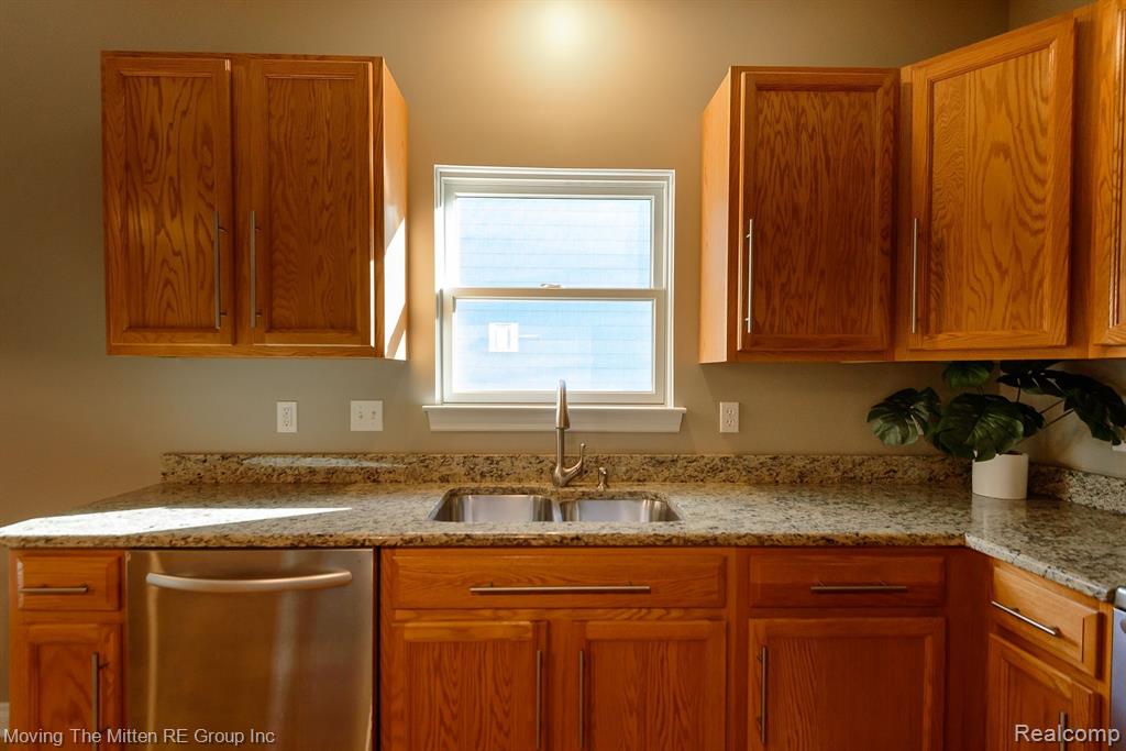 841 ROOSEVELT Street, Canton, MI 48188 — Photo 11