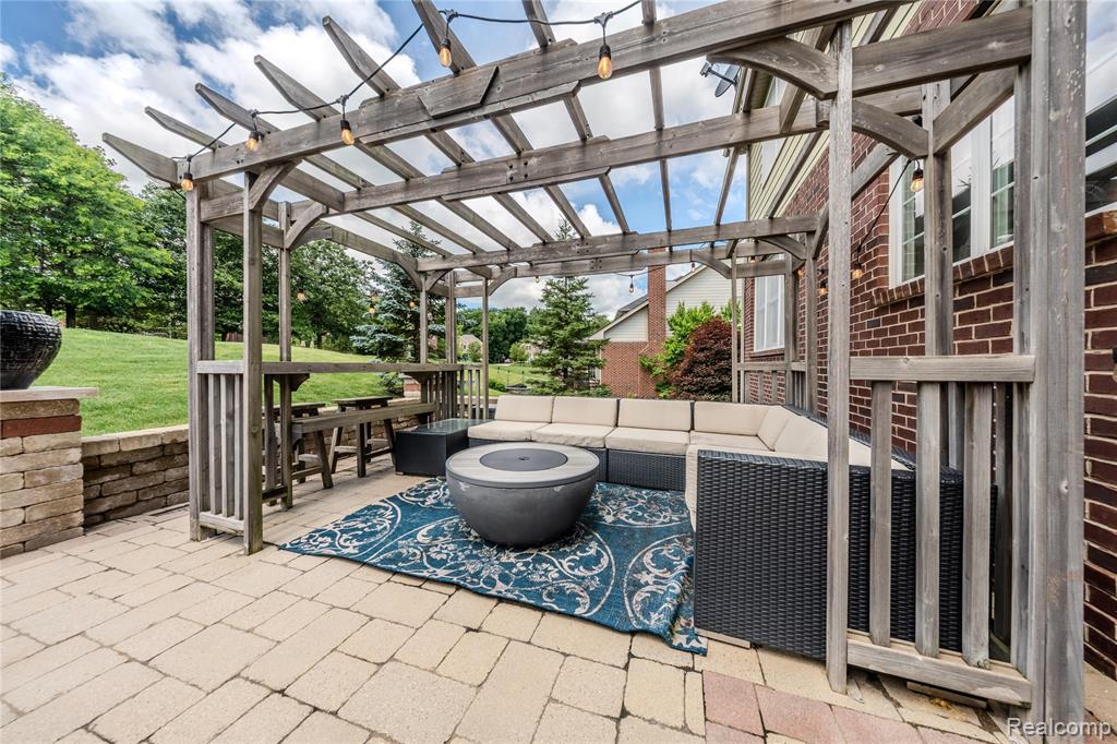 50719 Amesburg Drive, Novi, MI — Photo 39