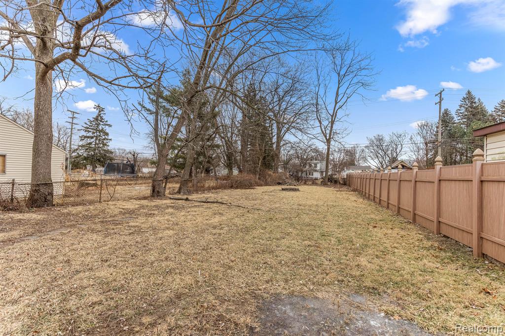 4425 GRINDLEY PARK Street, Dearborn Heights, MI 48125 — Photo 29