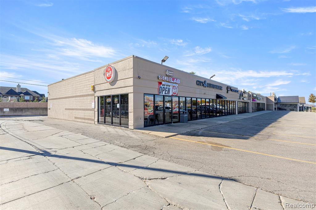 26417 Ford Road, Dearborn Heights, MI 48127