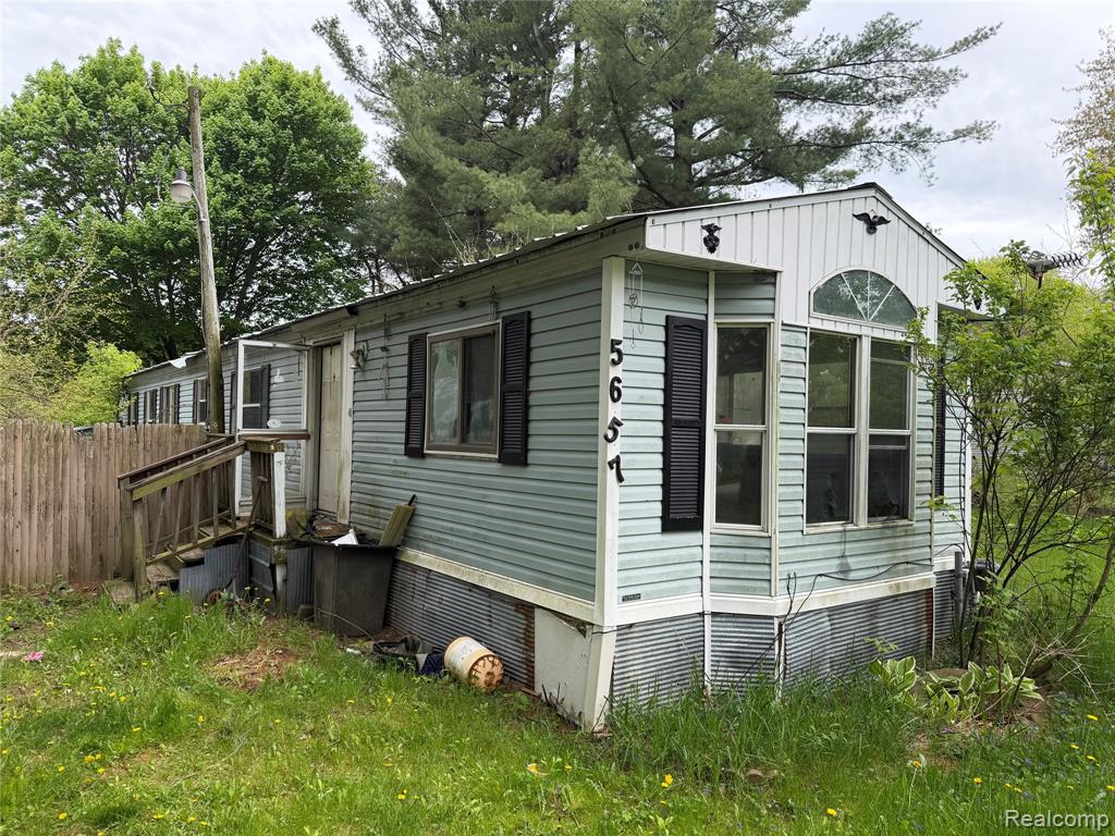 5657 Freewald Boulevard, Millington, MI 48746 — front exterior