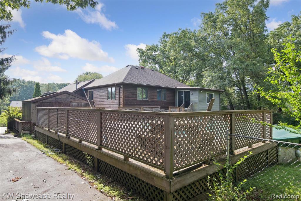 11858 Earl Street, Pinckney, MI 48169 — Photo 44
