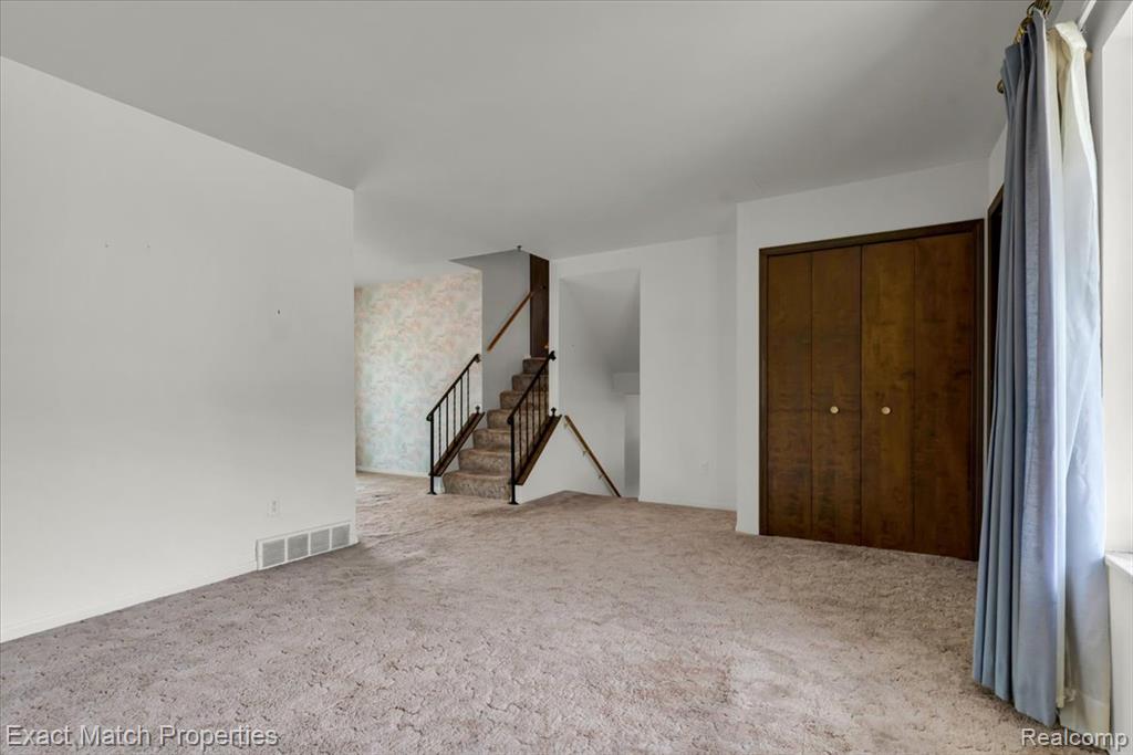 7186 Snow Apple Drive, Clarkston, MI — Photo 14