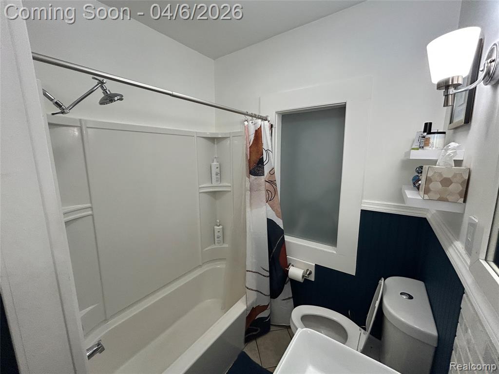 3051 Kenrick Street, Keego Harbor, MI 48320 — Photo 24